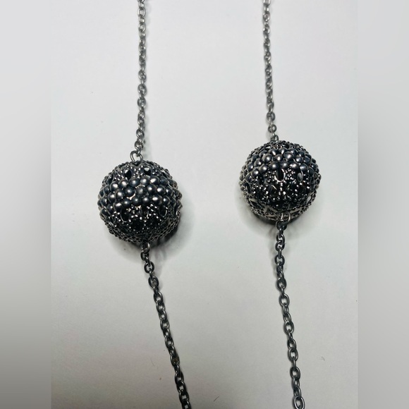 Silvertone Filligree Decorative Beads Long Necklace - Picture 3 of 3